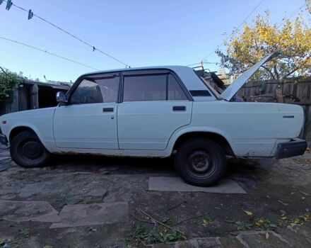 Белый ВАЗ 2107, объемом двигателя 0 л и пробегом 180 тыс. км за 558 $, фото 1 на Automoto.ua