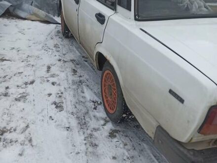 ВАЗ 2107 2004 у Вишневом на Automoto.ua Білий ВАЗ 2107, об'ємом двигуна 1.5 л та пробігом 120 тис. км за 900 $, фото 1 на Automoto.ua