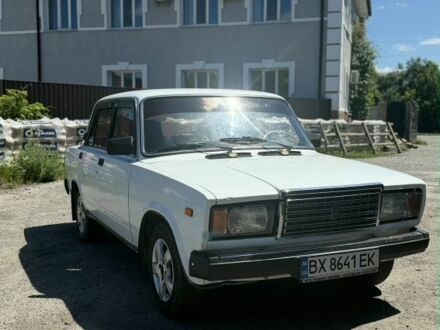 Белый ВАЗ 2107, объемом двигателя 0 л и пробегом 100 тыс. км за 805 $, фото 1 на Automoto.ua