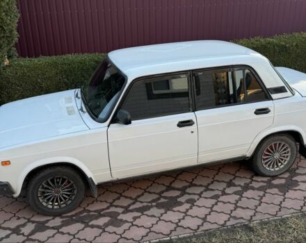 Белый ВАЗ 2107, объемом двигателя 1.5 л и пробегом 2 тыс. км за 1800 $, фото 1 на Automoto.ua