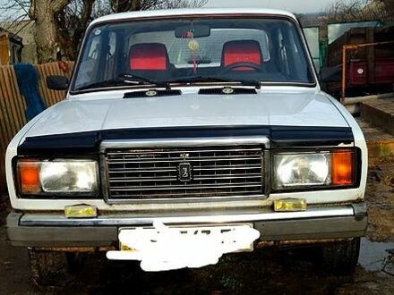 Белый ВАЗ 2107, объемом двигателя 1.5 л и пробегом 0 тыс. км за 1000 $, фото 1 на Automoto.ua