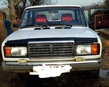 Белый ВАЗ 2107, объемом двигателя 1.5 л и пробегом 0 тыс. км за 1000 $, фото 1 на Automoto.ua