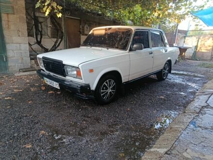 Білий ВАЗ 2107, об'ємом двигуна 1.5 л та пробігом 98 тис. км за 784 $, фото 1 на Automoto.ua
