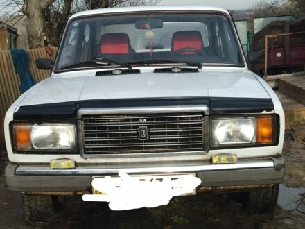 Белый ВАЗ 2107, объемом двигателя 1.5 л и пробегом 33 тыс. км за 1000 $, фото 1 на Automoto.ua