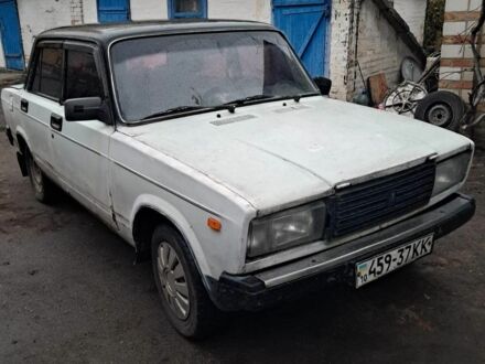 Белый ВАЗ 2107, объемом двигателя 0 л и пробегом 200 тыс. км за 400 $, фото 1 на Automoto.ua