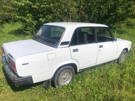 ВАЗ 2107 2004 у Чернівцях на Automoto.ua Білий ВАЗ 2107, об'ємом двигуна 1.5 л та пробігом 44 тис. км за 2030 $, фото 1 на Automoto.ua