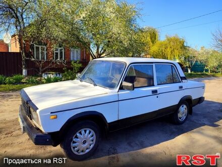 Белый ВАЗ 2107, объемом двигателя 1.5 л и пробегом 190 тыс. км за 400 $, фото 1 на Automoto.ua