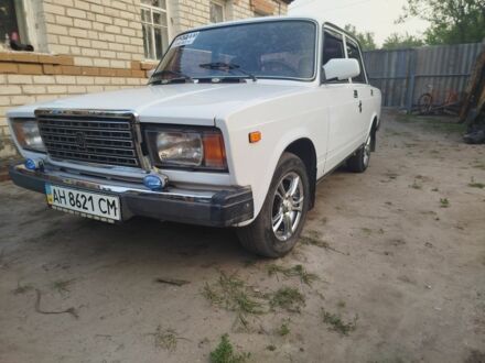 ВАЗ 2107 2005 у Изюме на Automoto.ua Білий ВАЗ 2107, об'ємом двигуна 0 л та пробігом 44 тис. км за 1500 $, фото 1 на Automoto.ua