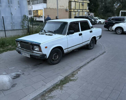 Белый ВАЗ 2107, объемом двигателя 1.45 л и пробегом 200 тыс. км за 600 $, фото 1 на Automoto.ua