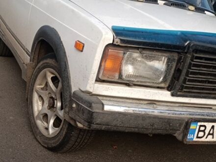 ВАЗ 2107 2005 в Знаменке на Automoto.ua Белый ВАЗ 2107, объемом двигателя 1.5 л и пробегом 300 тыс. км за 1200 $, фото 1 на Automoto.ua