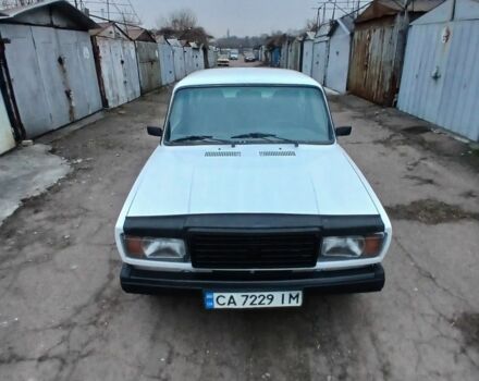 Белый ВАЗ 2107, объемом двигателя 1.5 л и пробегом 80 тыс. км за 1000 $, фото 1 на Automoto.ua