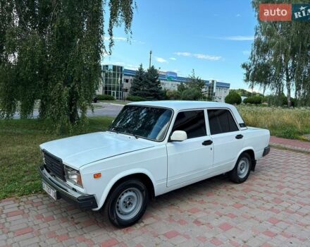Белый ВАЗ 2107, объемом двигателя 1.45 л и пробегом 100 тыс. км за 1350 $, фото 1 на Automoto.ua