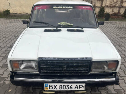 Белый ВАЗ 2107, объемом двигателя 1.5 л и пробегом 100 тыс. км за 800 $, фото 1 на Automoto.ua