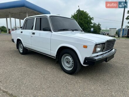 Белый ВАЗ 2107, объемом двигателя 1.6 л и пробегом 85 тыс. км за 2499 $, фото 1 на Automoto.ua