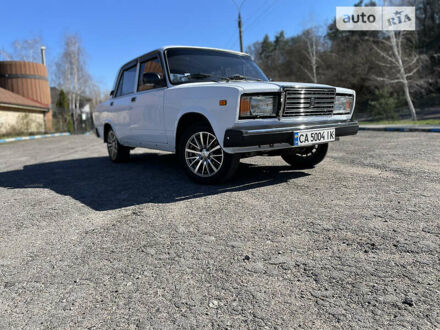ВАЗ 2107 2007 в Черкассах на Automoto.ua Белый ВАЗ 2107, объемом двигателя 1.6 л и пробегом 76 тыс. км за 2699 $, фото 1 на Automoto.ua