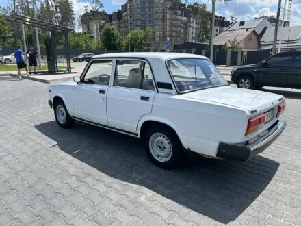 Белый ВАЗ 2107, объемом двигателя 1.6 л и пробегом 120 тыс. км за 2000 $, фото 1 на Automoto.ua