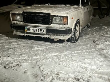 Білий ВАЗ 2107, об'ємом двигуна 1.6 л та пробігом 82 тис. км за 1450 $, фото 1 на Automoto.ua