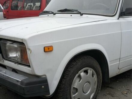 Белый ВАЗ 2107, объемом двигателя 1.5 л и пробегом 76 тыс. км за 1500 $, фото 1 на Automoto.ua