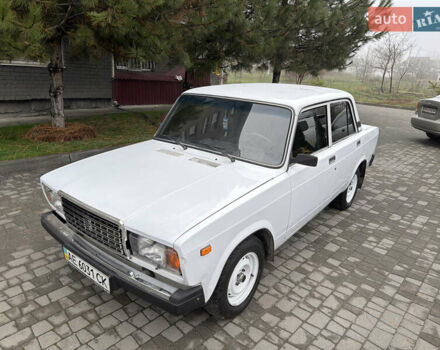 Білий ВАЗ 2107, об'ємом двигуна 1.5 л та пробігом 75 тис. км за 1999 $, фото 1 на Automoto.ua