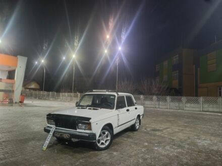 Белый ВАЗ 2107, объемом двигателя 1.6 л и пробегом 1 тыс. км за 1600 $, фото 1 на Automoto.ua