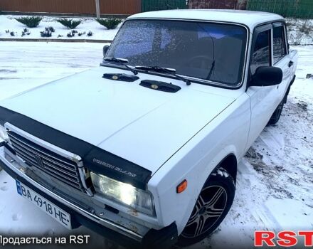 Белый ВАЗ 2107, объемом двигателя 1.6 л и пробегом 180 тыс. км за 1900 $, фото 1 на Automoto.ua