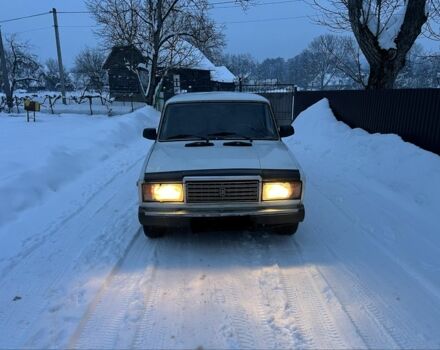 Белый ВАЗ 2107, объемом двигателя 1.7 л и пробегом 56 тыс. км за 800 $, фото 1 на Automoto.ua