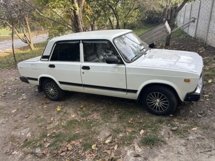 Белый ВАЗ 2107, объемом двигателя 1.6 л и пробегом 1 тыс. км за 2006 $, фото 1 на Automoto.ua