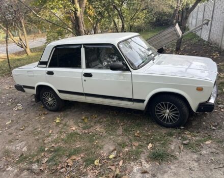 Белый ВАЗ 2107, объемом двигателя 1.6 л и пробегом 1 тыс. км за 2006 $, фото 1 на Automoto.ua