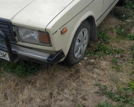 ВАЗ 2107 1984 в Каменце-Подольском на Automoto.ua Бежевый ВАЗ 2107, объемом двигателя 1.3 л и пробегом 80 тыс. км за 350 $, фото 2 на Automoto.ua
