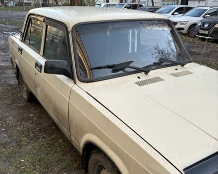 Бежевый ВАЗ 2107, объемом двигателя 1.5 л и пробегом 300 тыс. км за 591 $, фото 1 на Automoto.ua