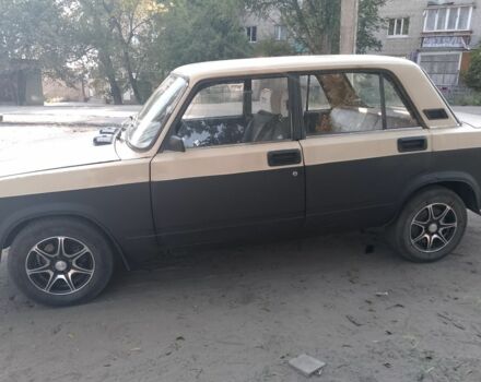 Бежевый ВАЗ 2107, объемом двигателя 1.5 л и пробегом 98 тыс. км за 620 $, фото 4 на Automoto.ua
