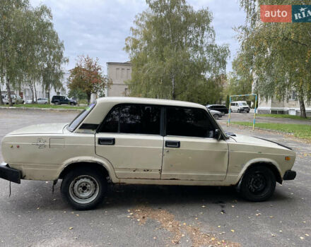 ВАЗ 2107 1986 в Могилев-Подольском на Automoto.ua Бежевый ВАЗ 2107, объемом двигателя 1.46 л и пробегом 300 тыс. км за 1111 $, фото 4 на Automoto.ua