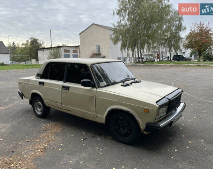 ВАЗ 2107 1986 в Могилев-Подольском на Automoto.ua Бежевый ВАЗ 2107, объемом двигателя 1.46 л и пробегом 300 тыс. км за 1111 $, фото 5 на Automoto.ua
