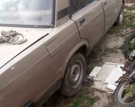 ВАЗ 2107 1986 в Виннице на Automoto.ua Бежевый ВАЗ 2107, объемом двигателя 0 л и пробегом 1000 тыс. км за 385 $, фото 4 на Automoto.ua