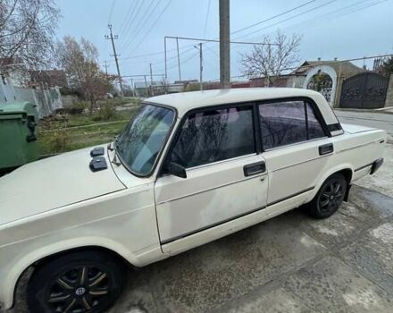 Бежевый ВАЗ 2107, объемом двигателя 1.3 л и пробегом 300 тыс. км за 600 $, фото 1 на Automoto.ua