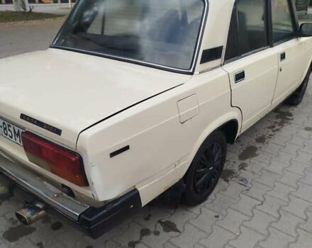 ВАЗ 2107 1987 в Черновцах на Automoto.ua Бежевый ВАЗ 2107, объемом двигателя 1.3 л и пробегом 90 тыс. км за 700 $, фото 1 на Automoto.ua