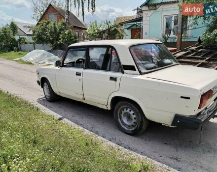 ВАЗ 2107 1988 в Староконстантинов на Automoto.ua Бежевый ВАЗ 2107, объемом двигателя 1.45 л и пробегом 67 тыс. км за 650 $, фото 4 на Automoto.ua