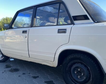 ВАЗ 2107 1988 в Черновцах на Automoto.ua Бежевый ВАЗ 2107, объемом двигателя 1.7 л и пробегом 98 тыс. км за 900 $, фото 3 на Automoto.ua