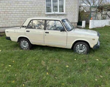 Бежевий ВАЗ 2107, об'ємом двигуна 1.5 л та пробігом 200 тис. км за 574 $, фото 1 на Automoto.ua