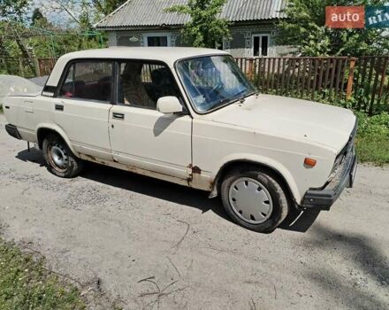 ВАЗ 2107 1988 в Староконстантинов на Automoto.ua Бежевый ВАЗ 2107, объемом двигателя 1.45 л и пробегом 67 тыс. км за 650 $, фото 2 на Automoto.ua