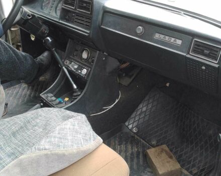 Бежевый ВАЗ 2107, объемом двигателя 1.5 л и пробегом 98 тыс. км за 574 $, фото 4 на Automoto.ua