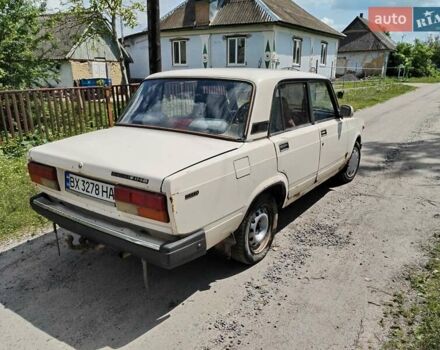 ВАЗ 2107 1988 в Староконстантинов на Automoto.ua Бежевый ВАЗ 2107, объемом двигателя 1.45 л и пробегом 67 тыс. км за 650 $, фото 5 на Automoto.ua