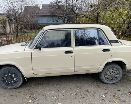 Бежевый ВАЗ 2107, объемом двигателя 1.5 л и пробегом 3 тыс. км за 262 $, фото 1 на Automoto.ua