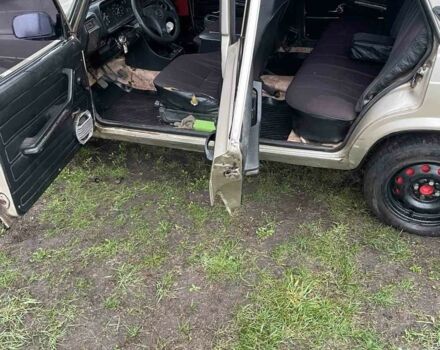 Бежевый ВАЗ 2107, объемом двигателя 1.5 л и пробегом 123 тыс. км за 572 $, фото 6 на Automoto.ua