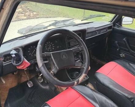 Бежевый ВАЗ 2107, объемом двигателя 1.5 л и пробегом 350 тыс. км за 593 $, фото 4 на Automoto.ua