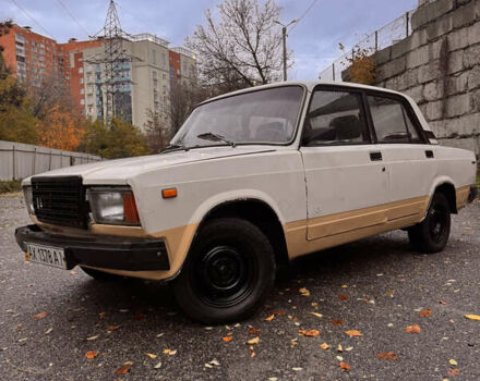 Бежевый ВАЗ 2107, объемом двигателя 1.45 л и пробегом 100 тыс. км за 700 $, фото 1 на Automoto.ua