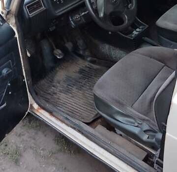 ВАЗ 2107 1996 в Чугуеве на Automoto.ua Бежевый ВАЗ 2107, объемом двигателя 1.57 л и пробегом 70 тыс. км за 700 $, фото 5 на Automoto.ua