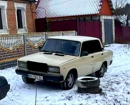 Бежевий ВАЗ 2107, об'ємом двигуна 16 л та пробігом 0 тис. км за 800 $, фото 2 на Automoto.ua