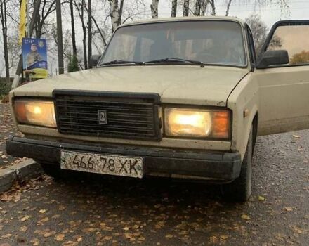 Бежевый ВАЗ 2107, объемом двигателя 1.5 л и пробегом 150 тыс. км за 594 $, фото 5 на Automoto.ua
