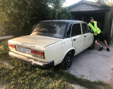 Бежевый ВАЗ 2107, объемом двигателя 1.5 л и пробегом 9 тыс. км за 385 $, фото 4 на Automoto.ua